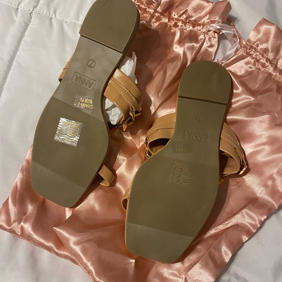 Sandals - Picture 2 of 3